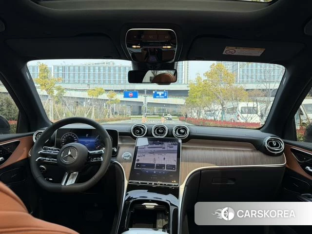 Mercedes-Benz GLC 2024 Черный из Китая, фото 4