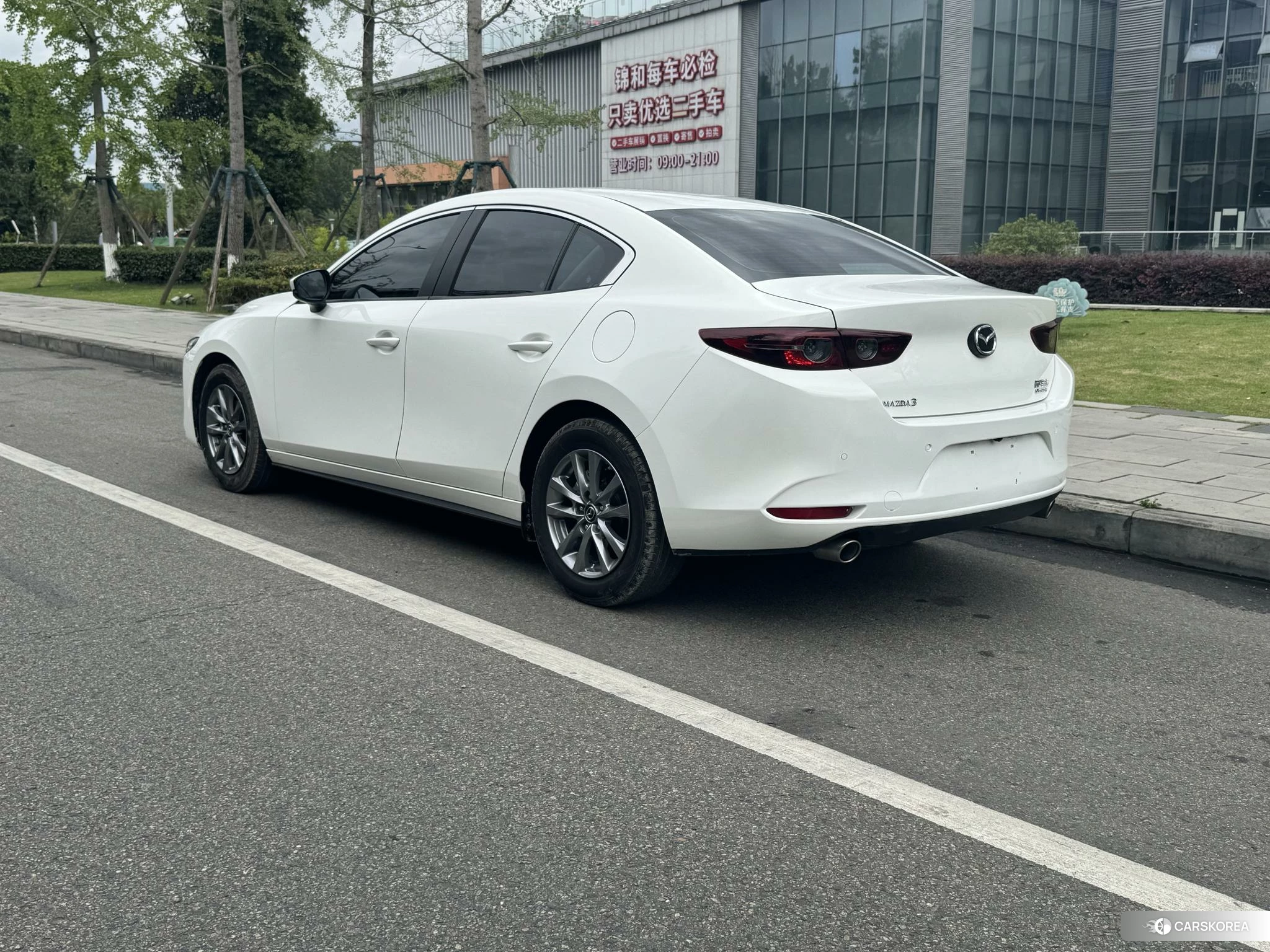 Mazda 3 2021 Белый из Китая, фото 4