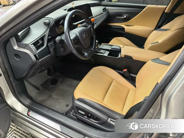 Lexus ES 2022 Серебристо-серый из Китая, фото 4