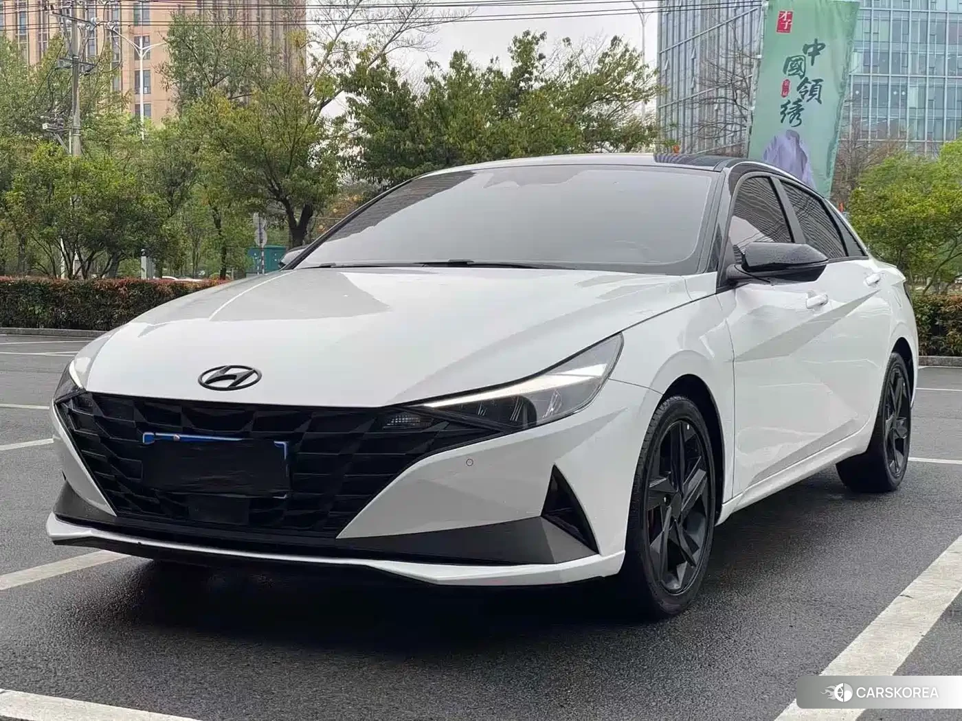 Hyundai Elantra 2022 Белый из Китая, фото 3