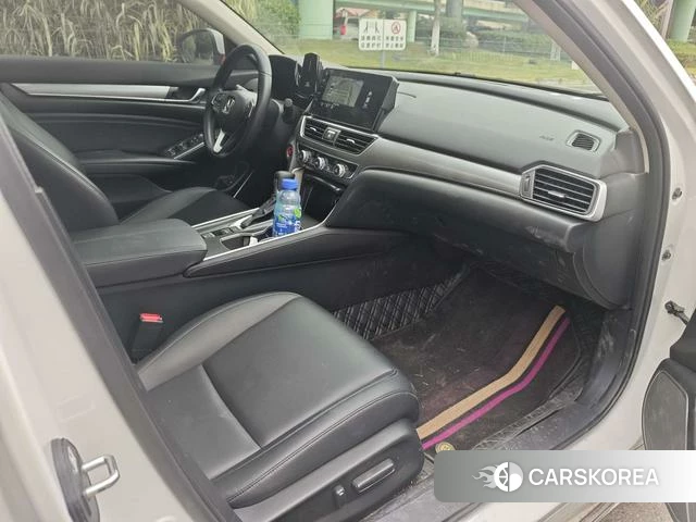 Honda Accord 2023 Белый из Китая, фото 5