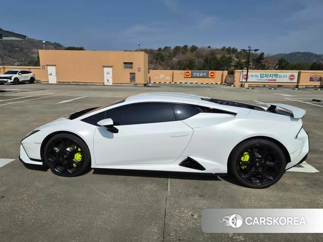 Lamborghini Huracan id 3891451 из Кореи 10