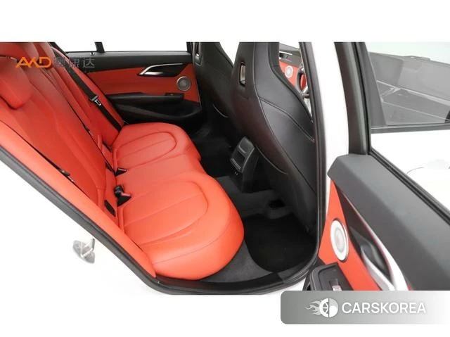 BMW 1 series 2023 Белый из Китая, фото 3
