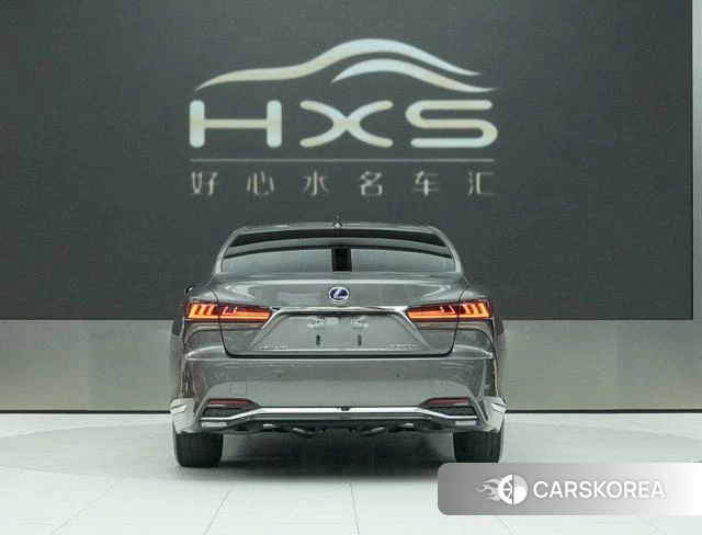 Lexus LS id 4374532 из Китая 15