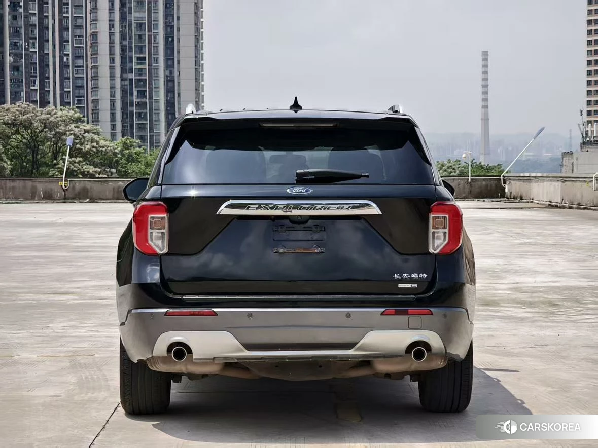 Ford Explorer id 4419507 из Китая 8