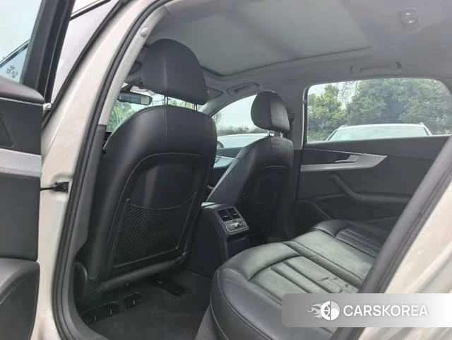 Audi A4L 2018 Шампань из Китая, фото 3