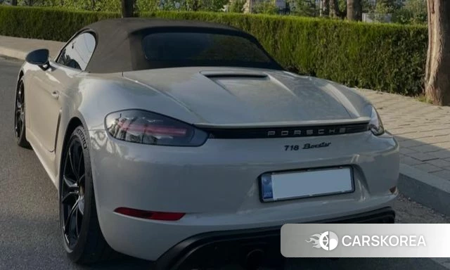 Porsche 718 Boxster 2018 Серебристо-серый из Кореи, фото 3