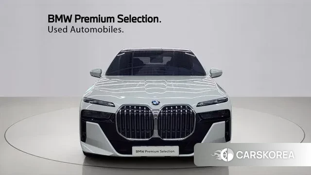 BMW 7 Series (G70) id 3700917 из Кореи 13