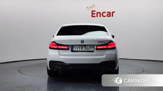 BMW 5 Series (G30) id 3508809 из Кореи 13