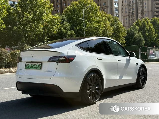 Tesla Model Y id 4209913 из Китая 11