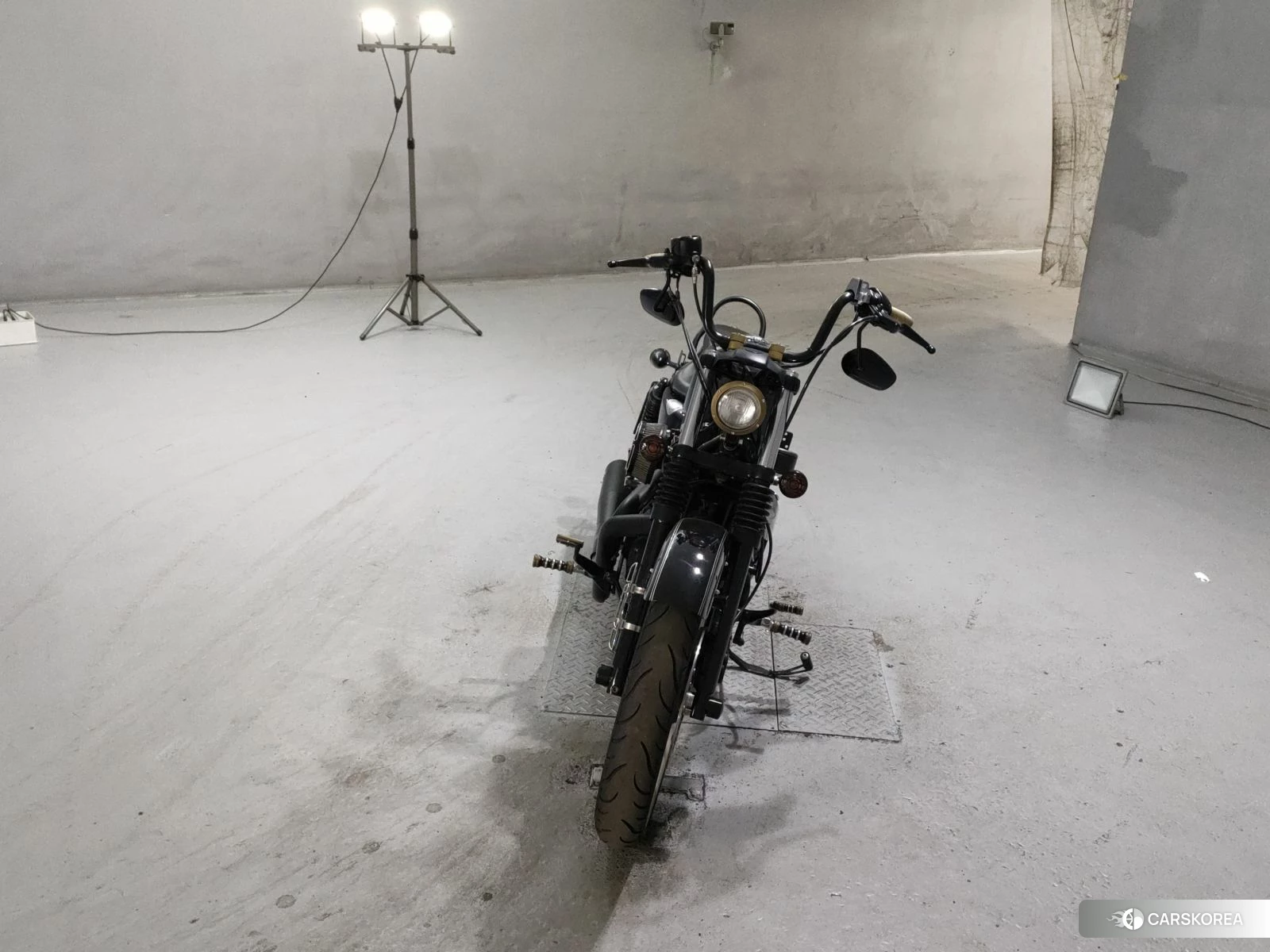 Проданный Harley-Davidson Sportster XL883N 2016 из Японии, фото 4