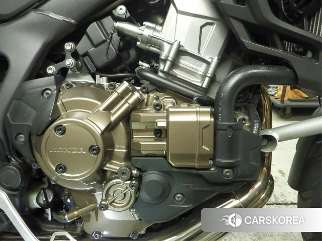 Engine photo