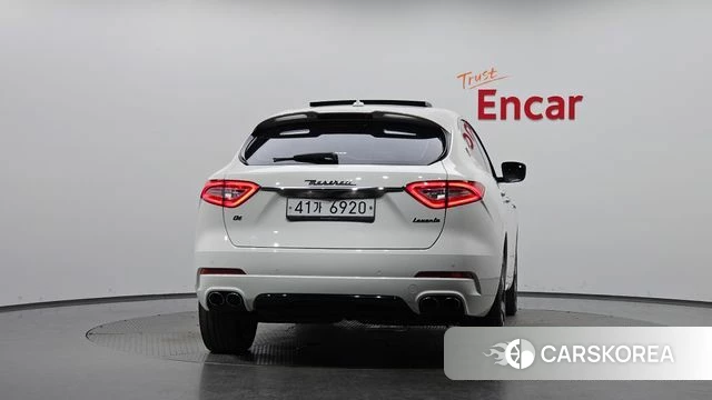 Maserati Levante id 4856298 из Кореи 23