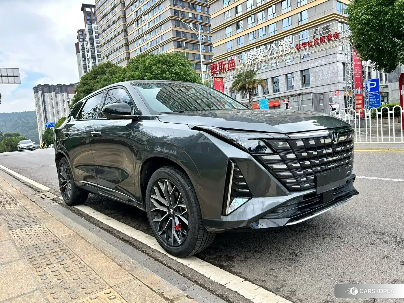 Chang'an Changan UNI-Z 2025 Silver/gray из Китая, фото 3