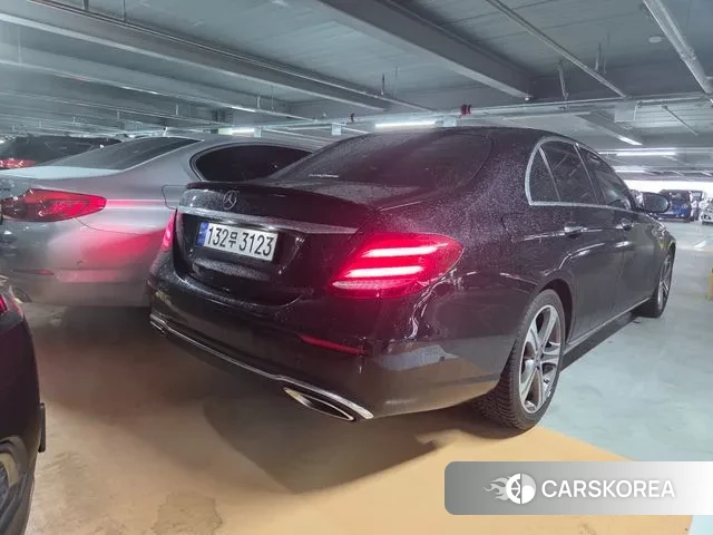 Mercedes-Benz E-Class W213 2019 Черный из Кореи, фото 6