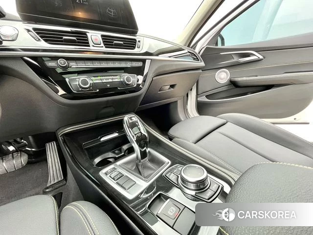 BMW 1 series 2023 Белый из Китая, фото 3