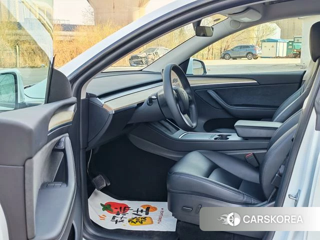 Tesla Model Y 2023 Белый из Китая, фото 4