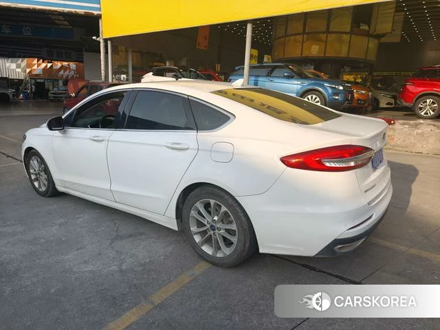 Ford Mondeo 2021 Белый из Китая, фото 4