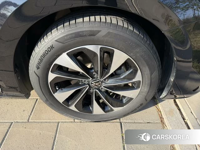 Volkswagen Passat id 4299448 из Китая 16