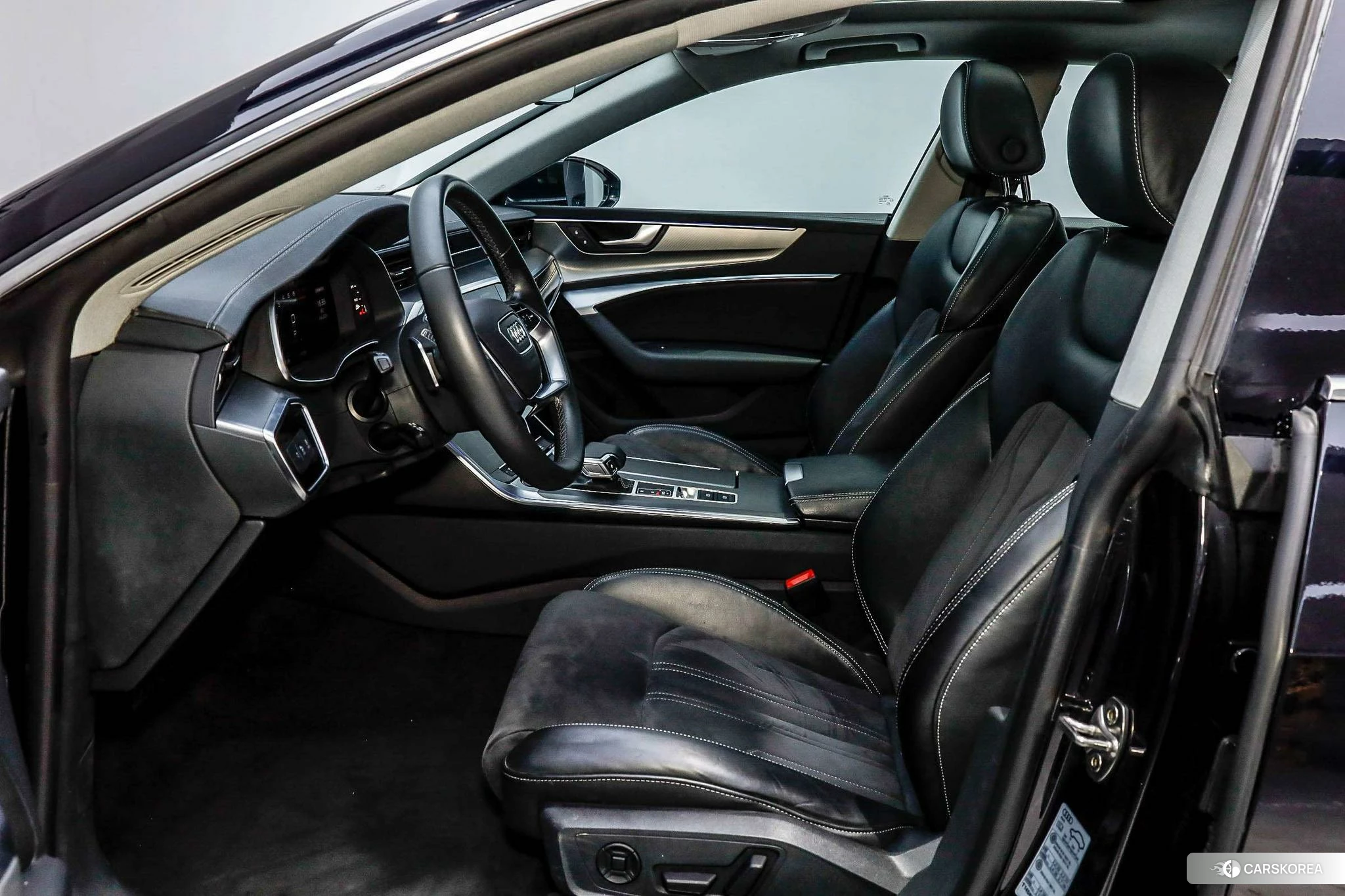 Audi A7L id 4467994 из Китая 23