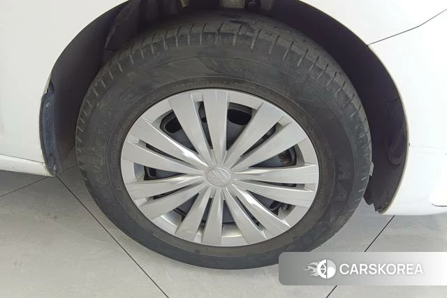 Volkswagen Santana id 4213870 из Китая 10