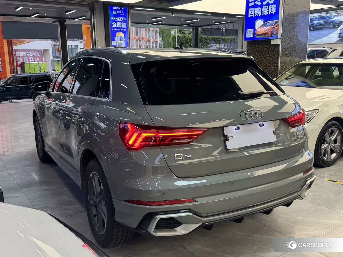 Audi Q3 2023 Темно-серый из Китая, фото 4