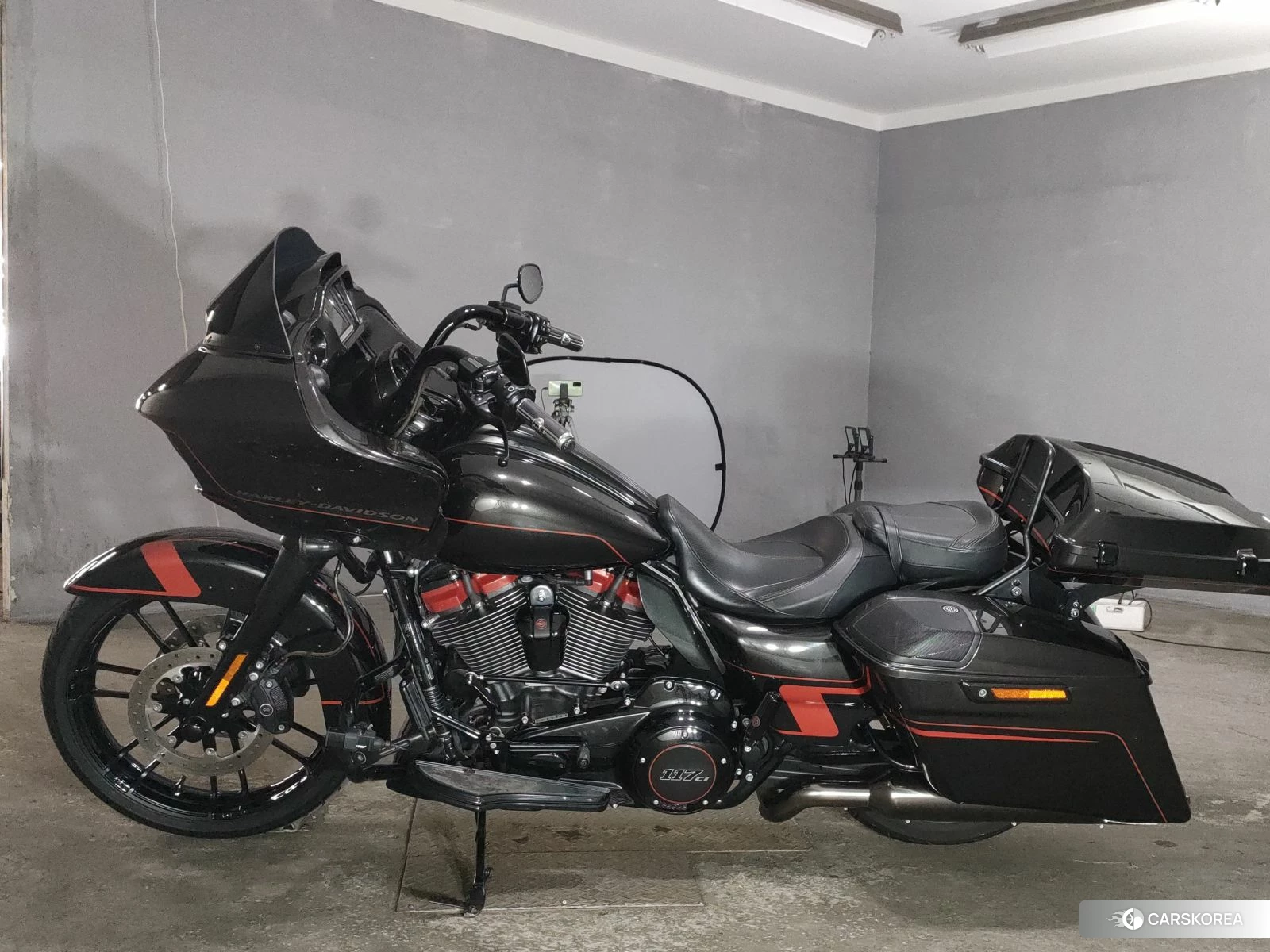 Harley-Davidson Road Glide FLTRXSE1920CVO 2018 из Японии, фото 2