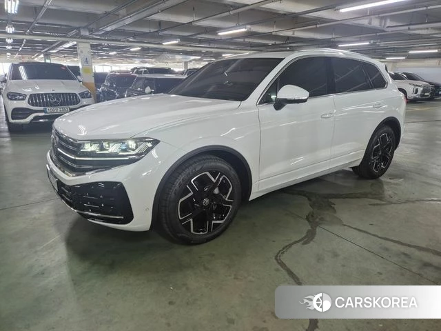 Volkswagen Touareg 3rd generation 2026 Белый из Кореи, фото 6