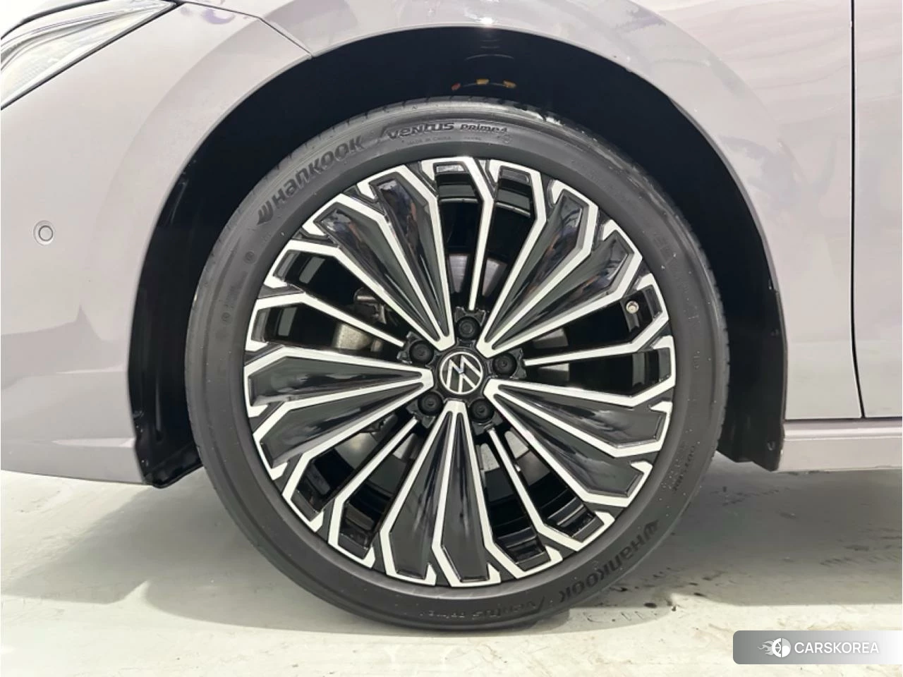 Volkswagen Passat id 4492950 из Китая 10
