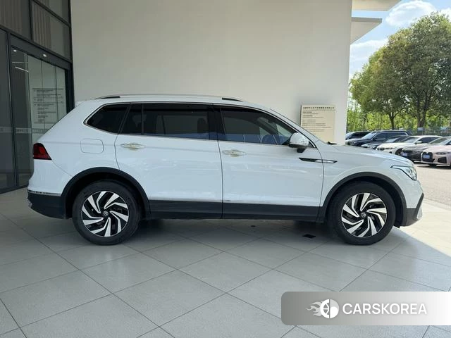 Volkswagen Tiguan L 2024 Белый из Китая, фото 3