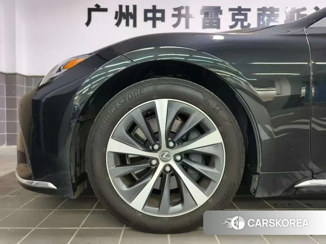Lexus LS id 4261881 из Китая 15