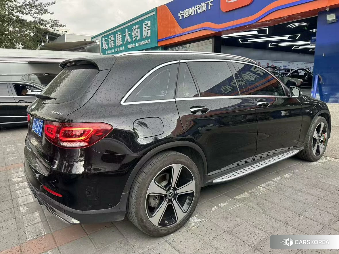 Mercedes-Benz GLC 2021 Черный из Китая, фото 3