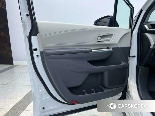 Toyota Saina id 4263432 из Китая 23