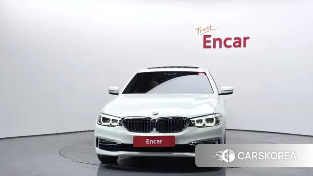 BMW 5 Series (G30) id 3417891 из Кореи 13