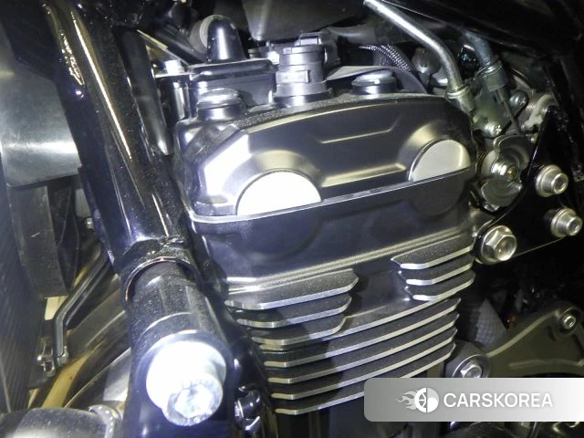 Engine photo