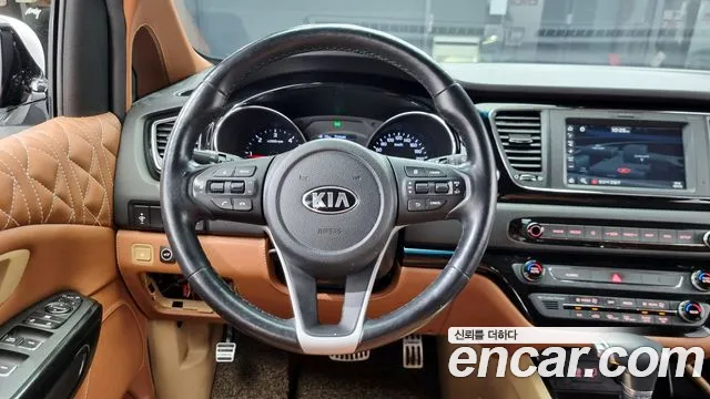 Kia The New Carnival id 2538033 из Кореи 12