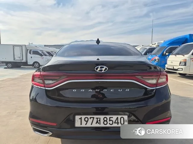 Hyundai Grandeur IG id 2336830 из Кореи 8