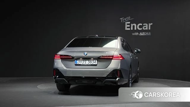 BMW 5 Series (G60) id 4778133 из Кореи 23