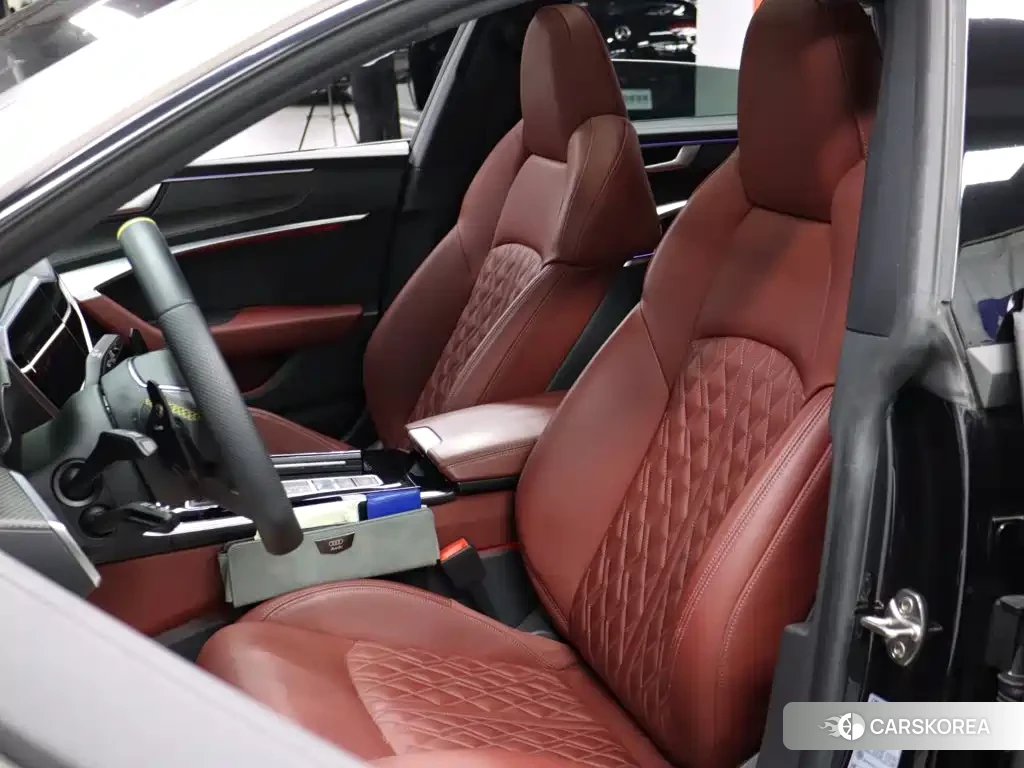 Audi A7L id 4622693 из Китая 23