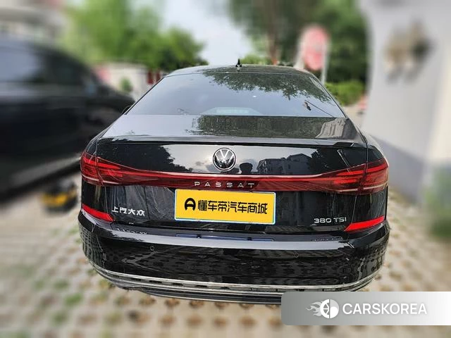 Volkswagen Passat 2025 Черный из Китая, фото 3