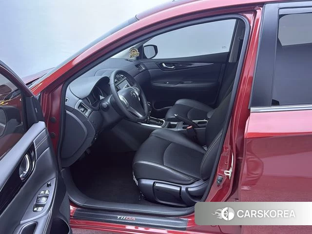 Nissan TIIDA id 4238417 из Китая 13
