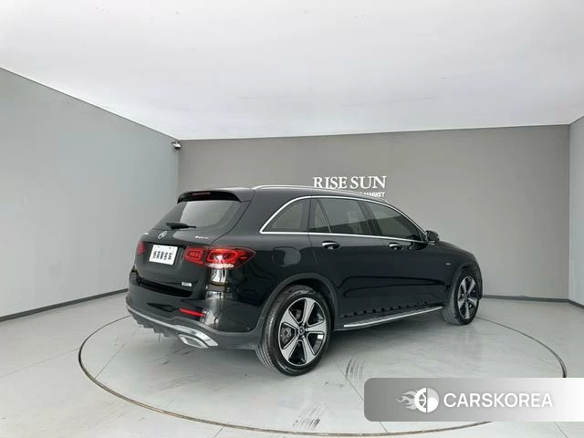 Mercedes-Benz GLC 2023 Черный из Китая, фото 3