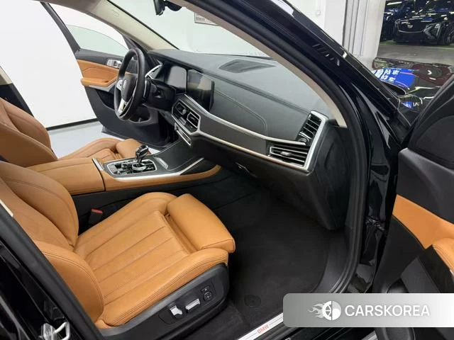 BMW X7 2022 Черный из Китая, фото 3