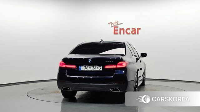 BMW 5 Series (G30) id 4533875 из Кореи 23