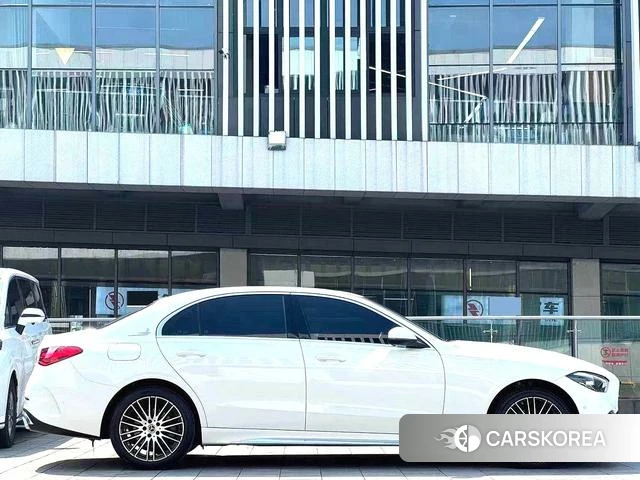 Mercedes-Benz Class C 2023 Белый из Китая, фото 3