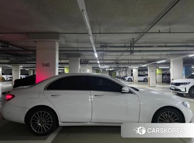 Mercedes-Benz E-Class W213 2021 Белый из Кореи, фото 4