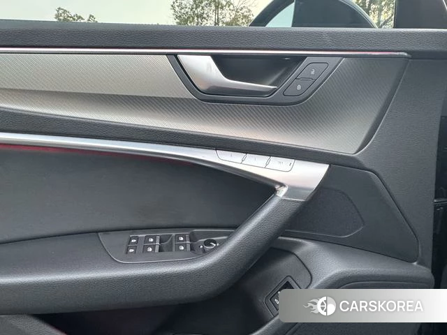 Audi A6L id 4261086 из Китая 7