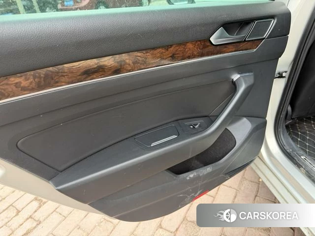 Volkswagen Magotan 2019 Шампань из Китая, фото 5
