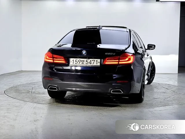 BMW 5 Series (G30) id 3607784 из Кореи 13