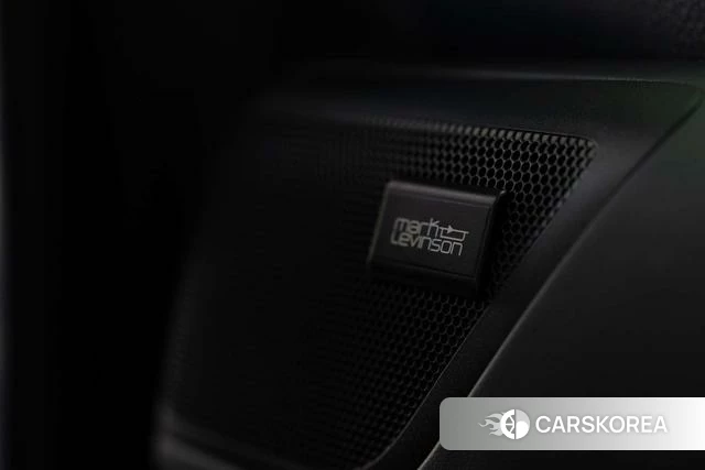 Lexus LM id 4348719 из Китая 9